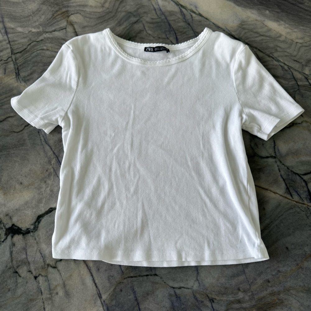 Zara Classic White Tee | Pre-Loved